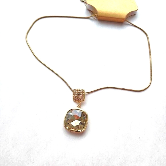 Vintage MONET Twisted Topaz Crystal Rhinestone Gold medalion cord Necklace NWT - Picture 1 of 12